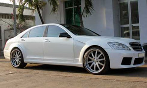 Xế độ Mercedes S500 lên đời ở Sài Gòn