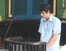 Đòi thu tiền bảo kê, côn đồ bị chủ quán đâm tử vong