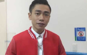 Clip: Tấn Phát xin lỗi khán giả sau sự cố uống nhầm axit