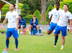 Cựu tuyển thủ Việt Nam làm trợ lý HAGL Arsenal JMG