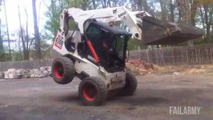 Những tai nạn nghề nghiệp không thể nhịn cười