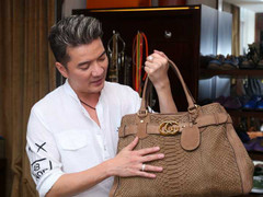 Mr Đàm tiếp tục khoe kho túi xách tiền tỷ