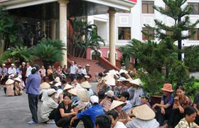 Phó Thủ tướng Nguyễn Xuân Phúc: ‘Hạn chế tối đa các vụ khiếu kiện kéo dài’