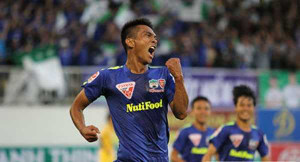 Clip: Xuân Trường kiến tạo đỉnh cao, Hoàng Thiên mở tỷ số cho HAGL