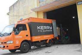 Tóm gọn xe hàng lậu 300 triệu đồng 'đội lốt' xe thư báo