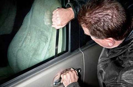 Đậu xe trên phố, mất trộm gần 1,5 tỷ đồng