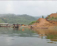 Đi ăn mừng nhà mới, 4 người chìm thuyền mất tích