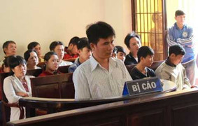 Giết người yêu bằng 21 nhát kéo do cầu hôn thất bại