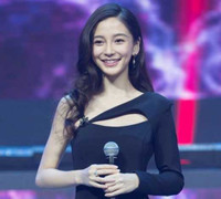 Angelababy khoe nhẫn kim cương 'cực khủng'