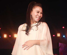 Thu Minh bầu 5 tháng vẫn 'đốt cháy' sân khấu