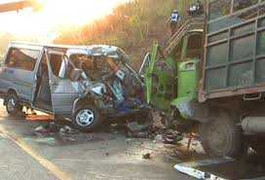 Vụ tai nạn ở Thanh Hóa: Khả năng do lái xe ngủ gật