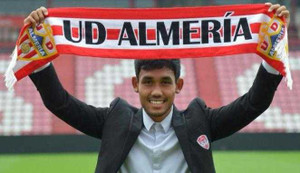 Kém ngoại ngữ, thần đồng Thái Lan bất lực ở La Liga