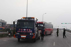 Tự xưng thương binh, áp tải hàng nhập lậu