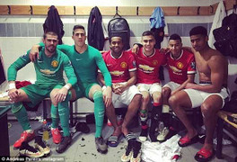 Valdes dụng chiêu độc truyền cảm hứng cho sao trẻ Man Utd