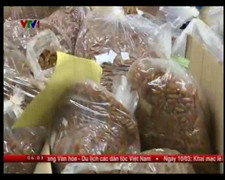 Rùng mình 'núi' thực phẩm chức năng giả 12 tấn ở Bắc Ninh