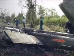 Trực thăng rơi ở TP.HCM: Phi công cố điều khiển máy bay tránh khu dân cư