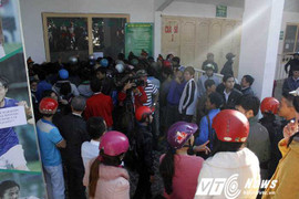 Clip: Bầu Đức ra tay trị sốt vé