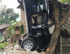 Tai nạn chết ba người ở Cao Bằng: Bí thư huyện ngồi trong xe gây tai nạn