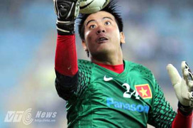 Thủ thành đắt nhất Việt Nam chấn thương hy hữu