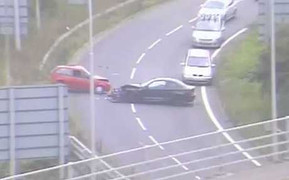 Đi xe ngược chiều trên cao tốc bị bắt giam 14 tháng