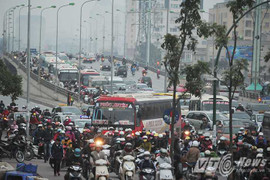 Ùn tắc trên 30 phút, dân có quyền khiếu nại