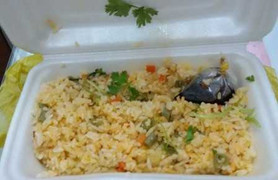 Những vụ tặng quà bằng hàng rởm chấn động dư luận Việt