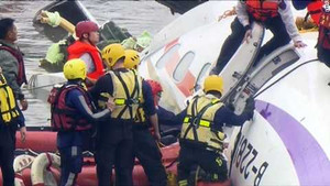 Tai nạn máy bay Đài Loan: Phi công có thể đã tắt nhầm động cơ