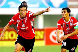 Công Vinh bị lu mờ bởi Công 'Tây'