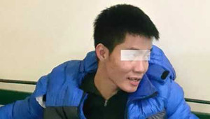 Bố phê ma túy ôm con gái vào trụ sở công an dọa giết