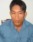 Túng tiền tiêu Tết, trộm luôn lương của đồng nghiệp