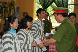 Hơn 300 phạm nhân được tha tù, giảm án dịp Tết Nguyên đán