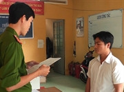 Trai làng xô xát, người gãy tay kẻ bị bắt