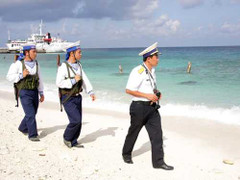 Thi 'Biển, đảo Tổ quốc và chiến sỹ Hải quân' được ra thăm Trường Sa