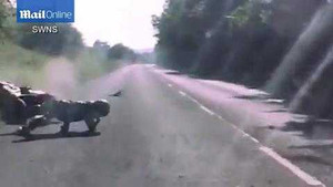 Phóng nhanh vượt ẩu gặp tai nạn thảm khốc