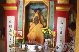 Pho tượng phát lộ từ lòng đất bảo hộ cuộc sống người đi biển?