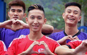 Sao Việt mua Mercedes bạc tỷ tặng vợ ngày Valentine