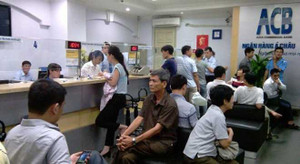 Ngân hàng Á Châu: ‘Chiều’ công ty con, ‘ghẻ lạnh’ người ngân hàng?