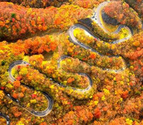 Những con đường lắm cua nhiều quẹo hút hồn du khách