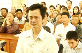 Tình người trong phiên xử tài xế làm bé trai văng khỏi bụng mẹ