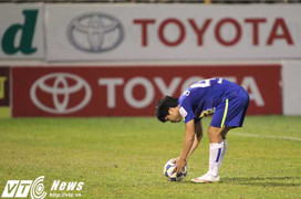 Clip: Công Phượng thần kinh thép, sút 3 quả phạt đền