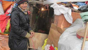 Xa xót những phận người không Tết