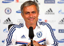 Mourinho: Ông vua phòng họp báo, bậc thầy tâm lý chiến