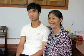 Công Phượng đón Tết giản dị bên gia đình