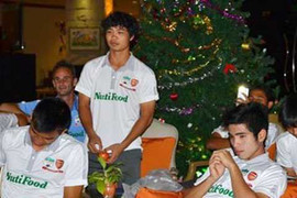 Công Phượng gửi lời chúc Tết ngay sau giao thừa