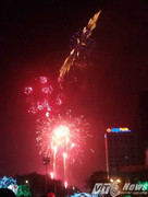 Pháo hoa, đèn nghệ thuật lung linh rực trời Thành phố Cảng