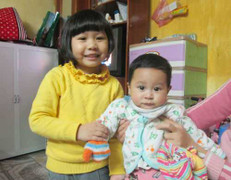 Gặp lại gia đình chiến sỹ sống sót trong vụ máy bay rơi ở Hòa Lạc