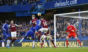 Matic thiếu kiềm chế, Chelsea bị cầm hòa đầy tiếc nuối