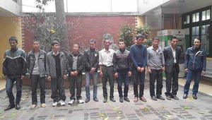 Chưa khai hội, 'cò mồi' đã hoành hành ở chùa Hương