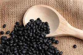 Làm đẹp bằng đậu đen đơn giản mà hiệu quả