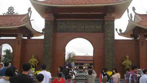 Ngất xỉu khi đến Thiền viện Trúc Lâm Phương Nam